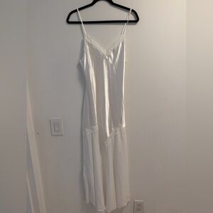 Source Unknown White Satin Maxi Dress